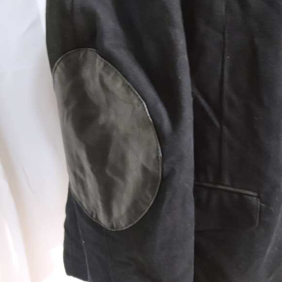 Express Jacket - Picture 3 of 11